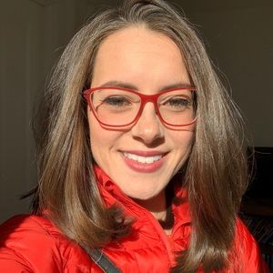 Meet your Posher, Abby